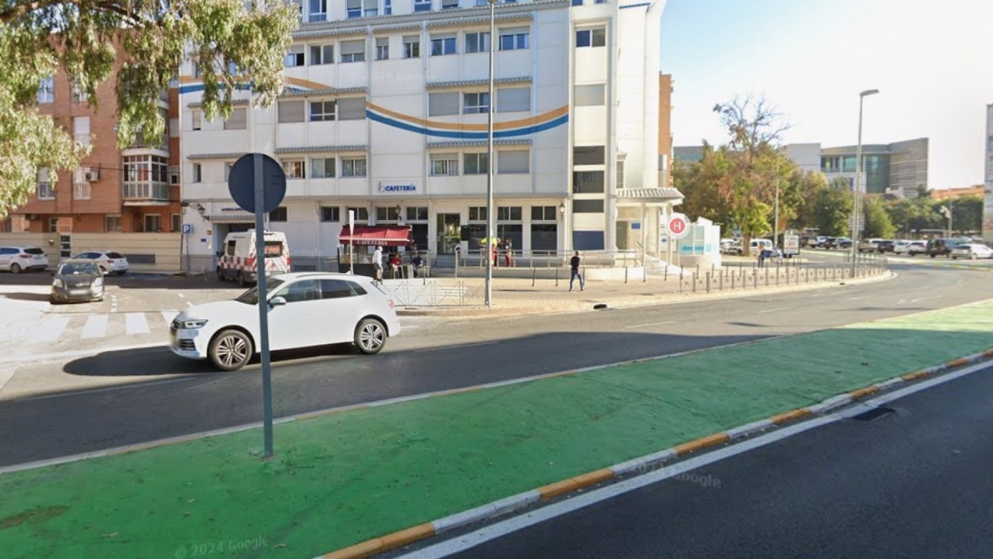 Fallece un motorista de 61 años tras un accidente frente al Hospital Perpetuo Socorro de Cartagena