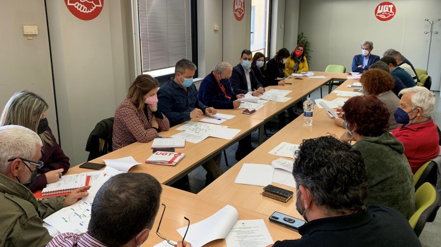 La Comunidad propone un pacto social en infraestructuras que mejoren la conexión y posición estratégica de la Región