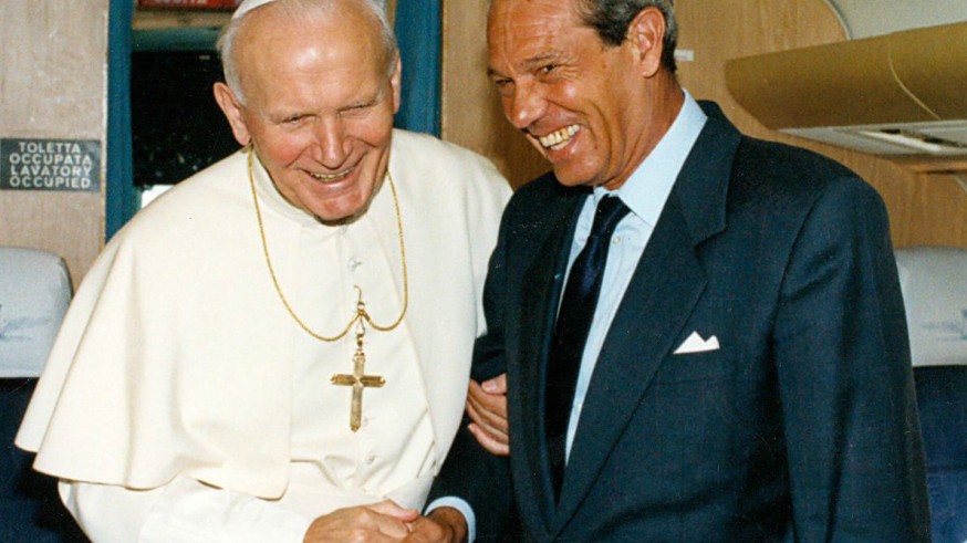 Navarro-Valls junto a Juan Pablo II