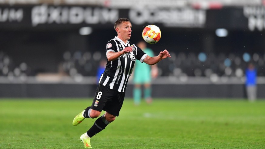 El Cartagena vuelve a ganar y ya esta con los mejores