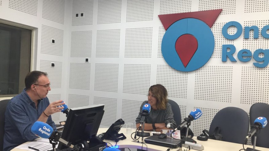 LA RADIO DEL SIGLO. Entrevista a la escritora Vega Cerezo