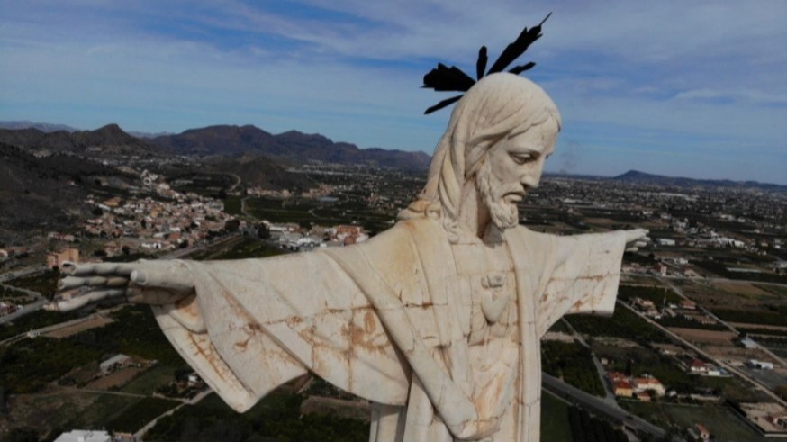 Monteagudo celebra el centenario del Sagrado Corazón con una eucaristía multitudinaria y la renovación de la consagración de la diócesis