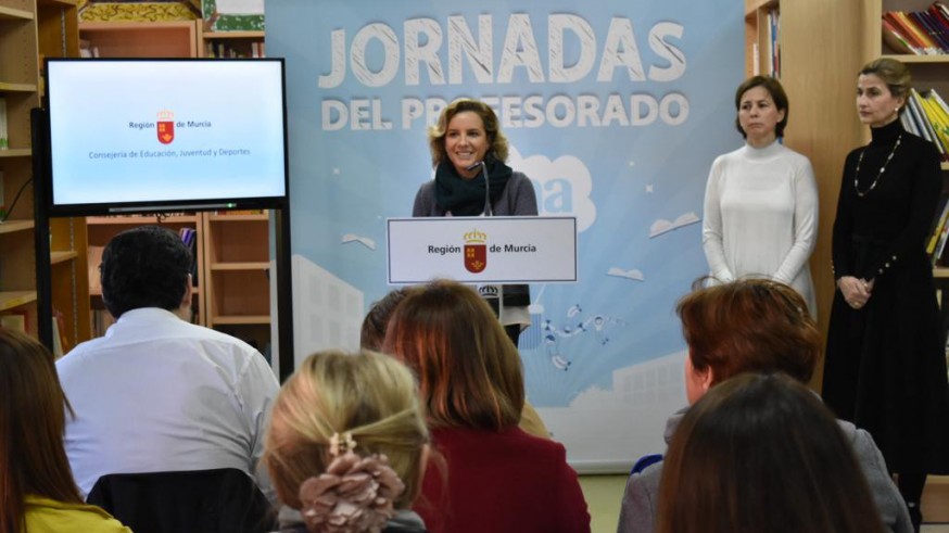 Martínez-Cachá presentando las II Jornadas 'Anima, Lidera, Motiva, Actúa'