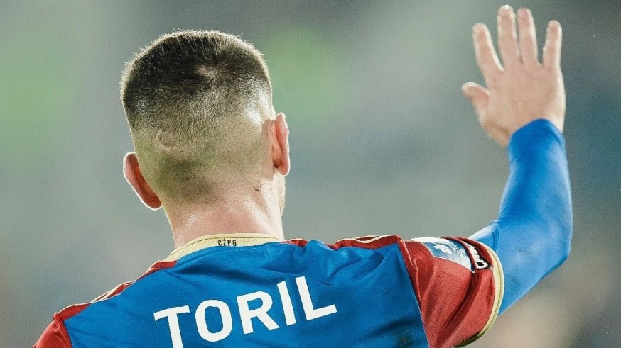 Alberto Toril ya es jugador del Real Murcia