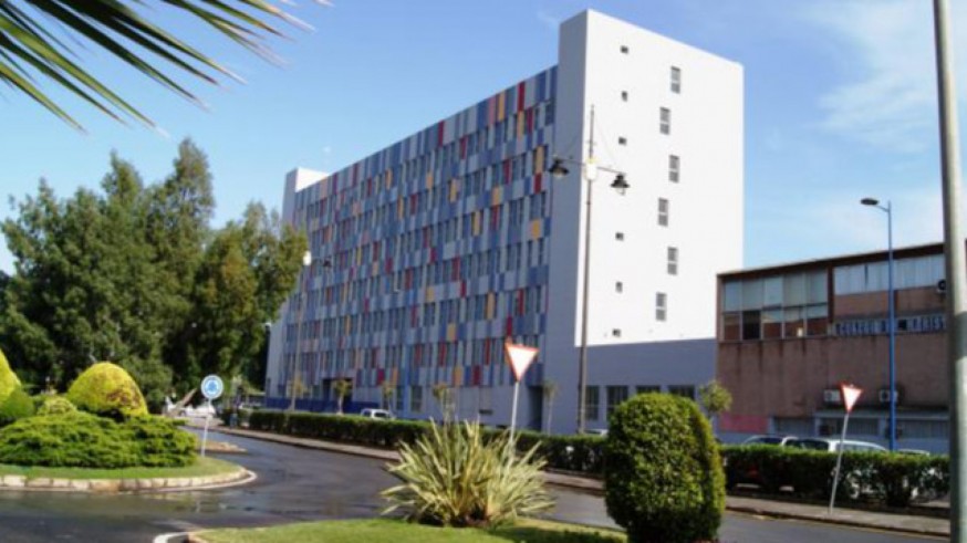 La residencia AMAVIR retrasa la vacunación por un brote con 51 positivos