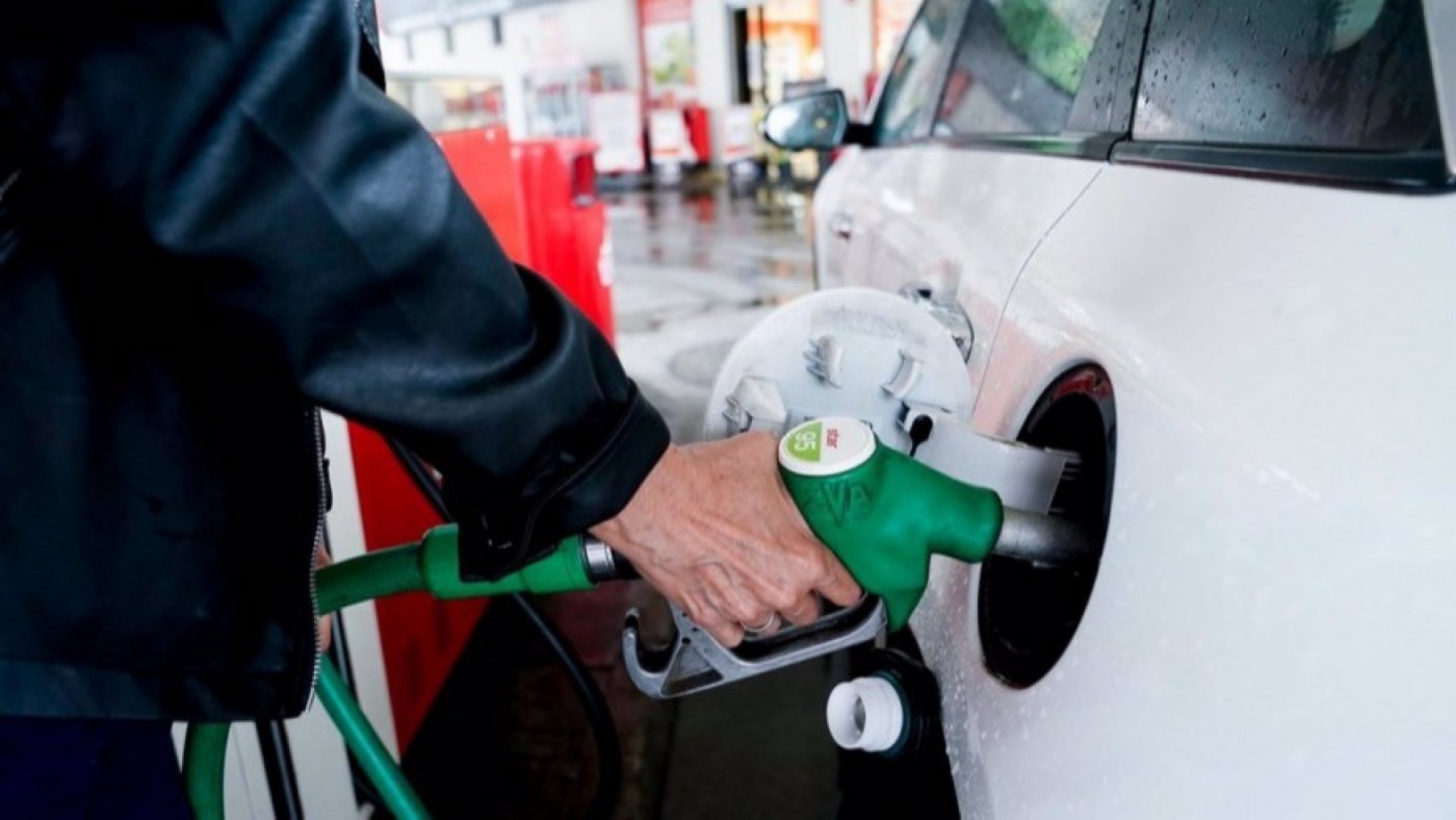 Gasolina y diésel siguen cayendo situándose por debajo de los niveles anteriores a la bonificación