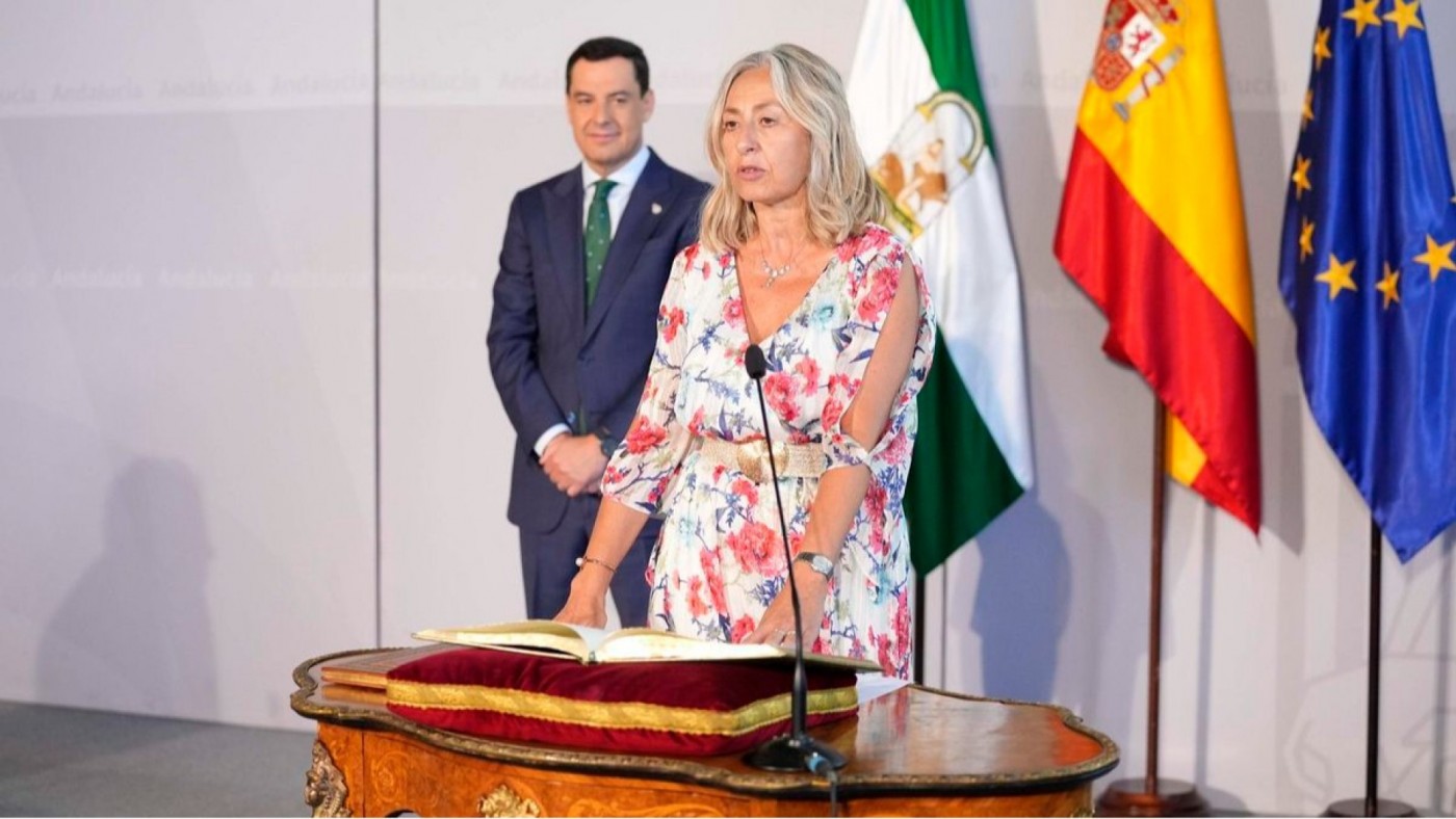 Dimite la consejera de Salud de Andalucía por la crisis de los cribados del cáncer de mama