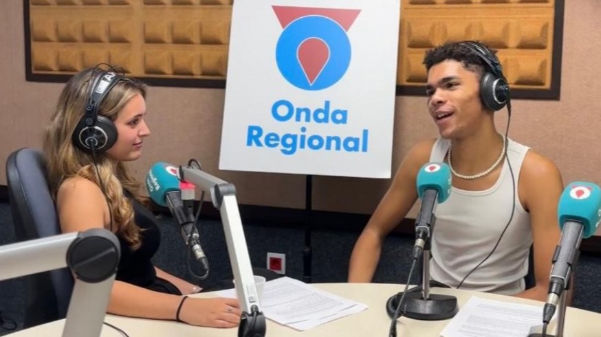 Los 18 años de Davlak: escribe, canta, produce, reivindica y emociona