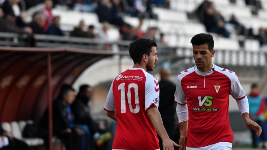 José Luis Miñano y José Ruiz en un momento del partido contra el Badajoz