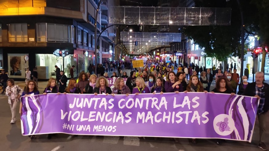 La Región de Murcia sale a la calle contra la violencia machista