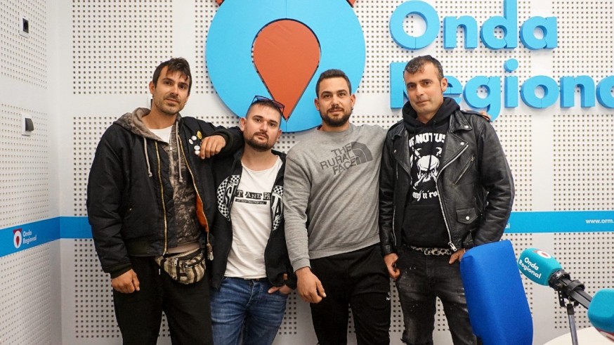Victorias musicales. Con Víctor Manuel Moreno conocemos al grupo de punk rock del Noroeste murciano Desklate, junto con sus componentes