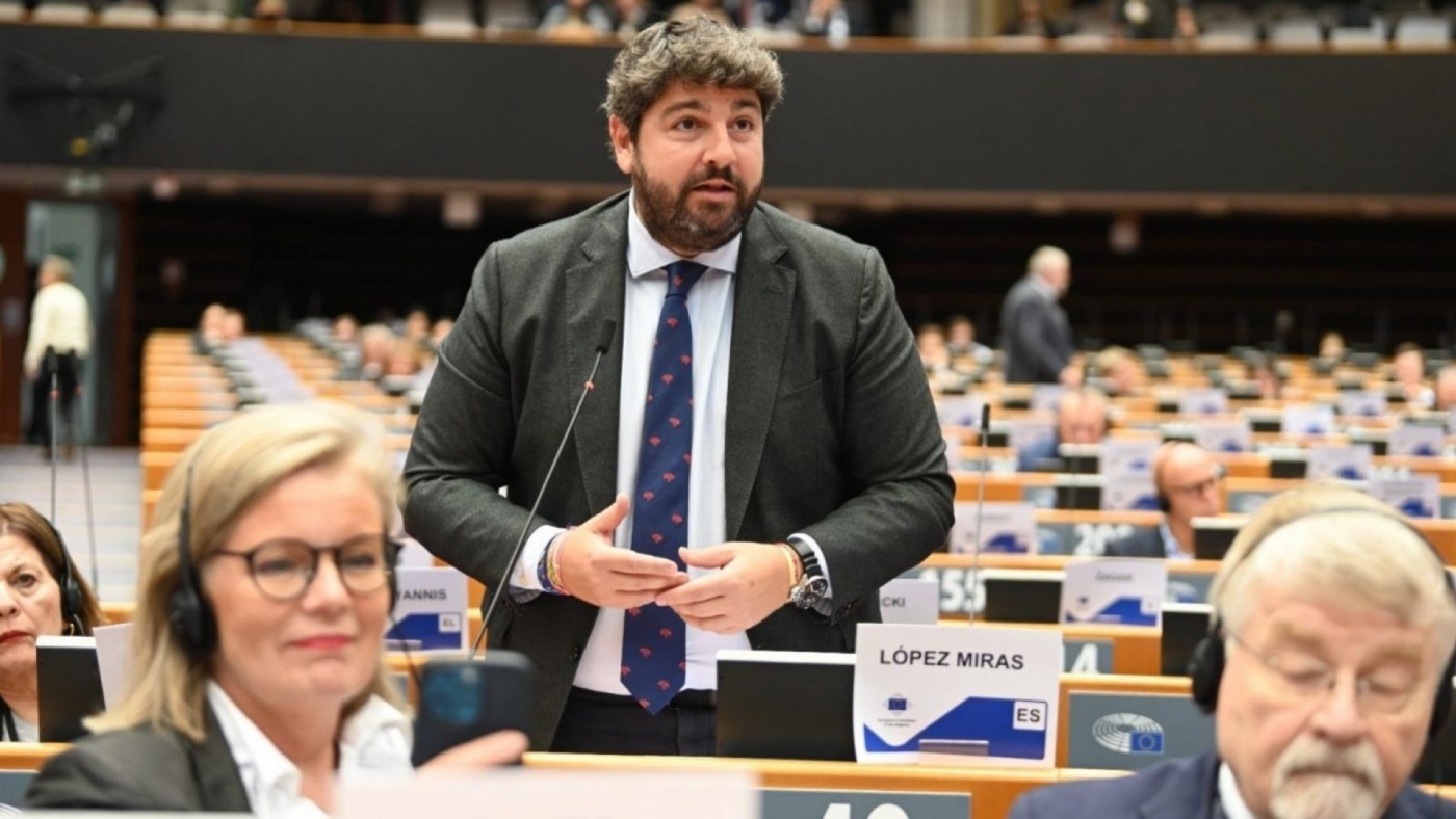 López Miras expone en Bruselas las posibilidades del ecosistema naval de Cartagena para participar en proyectos de defensa de la UE