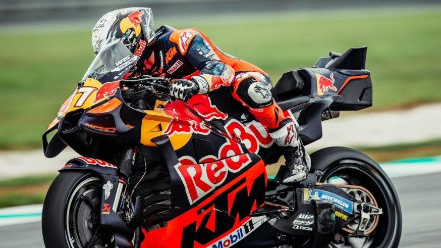 Acosta repite podio en Valencia