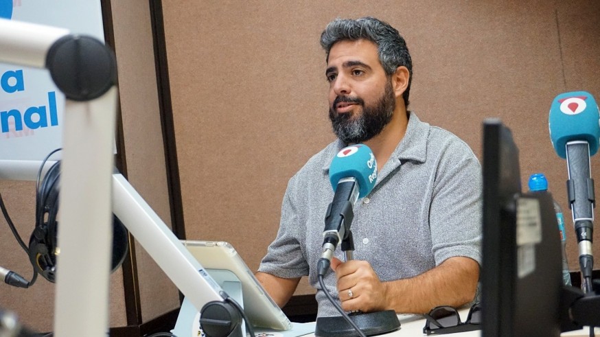 Sexo y política. Hoy hablamos de las vacaciones de verano con José Parnaso