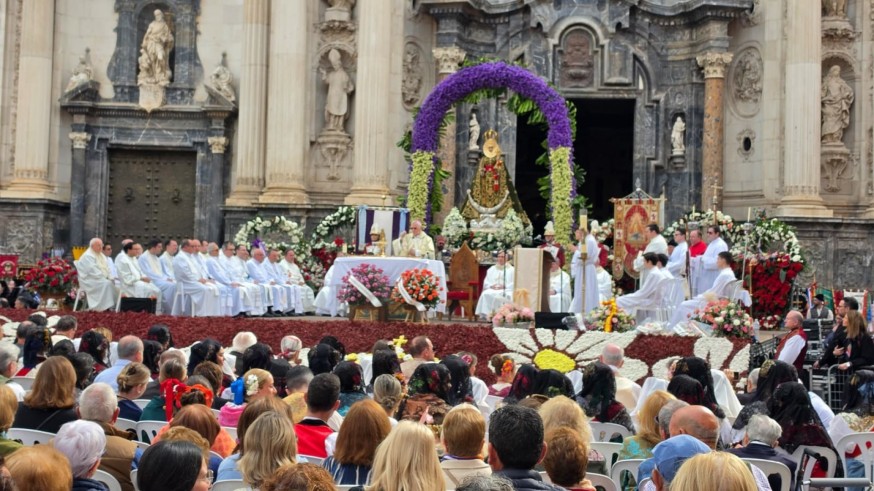 La Misa Huertana reúne a miles de murcianos en el día grande del Bando