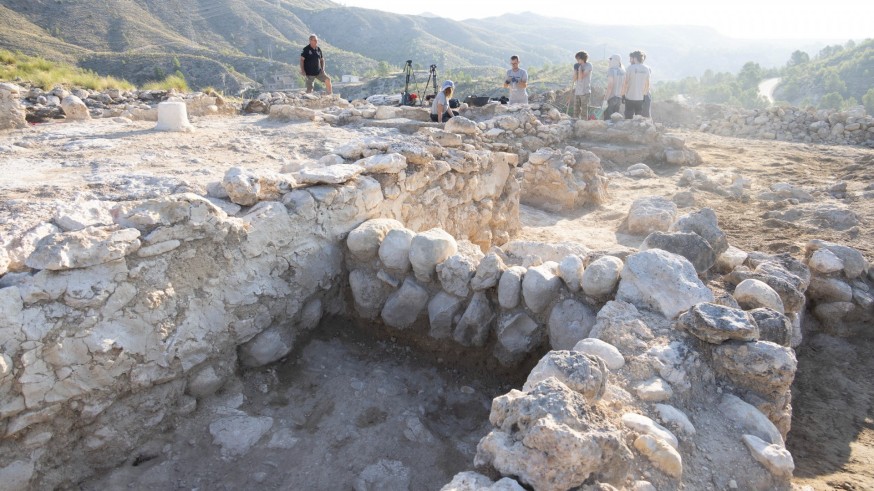 Calasparra. Comienza la III excavación en el Cerro de la Virgen