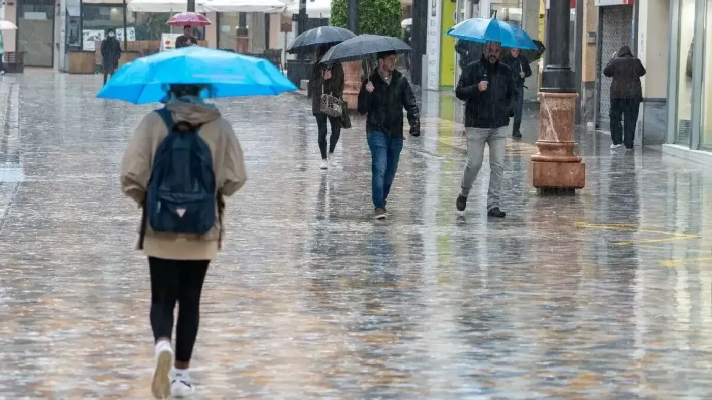 AEMET eleva a naranja el aviso por lluvias en Murcia: hasta 50 litros por metro cuadrado en una hora