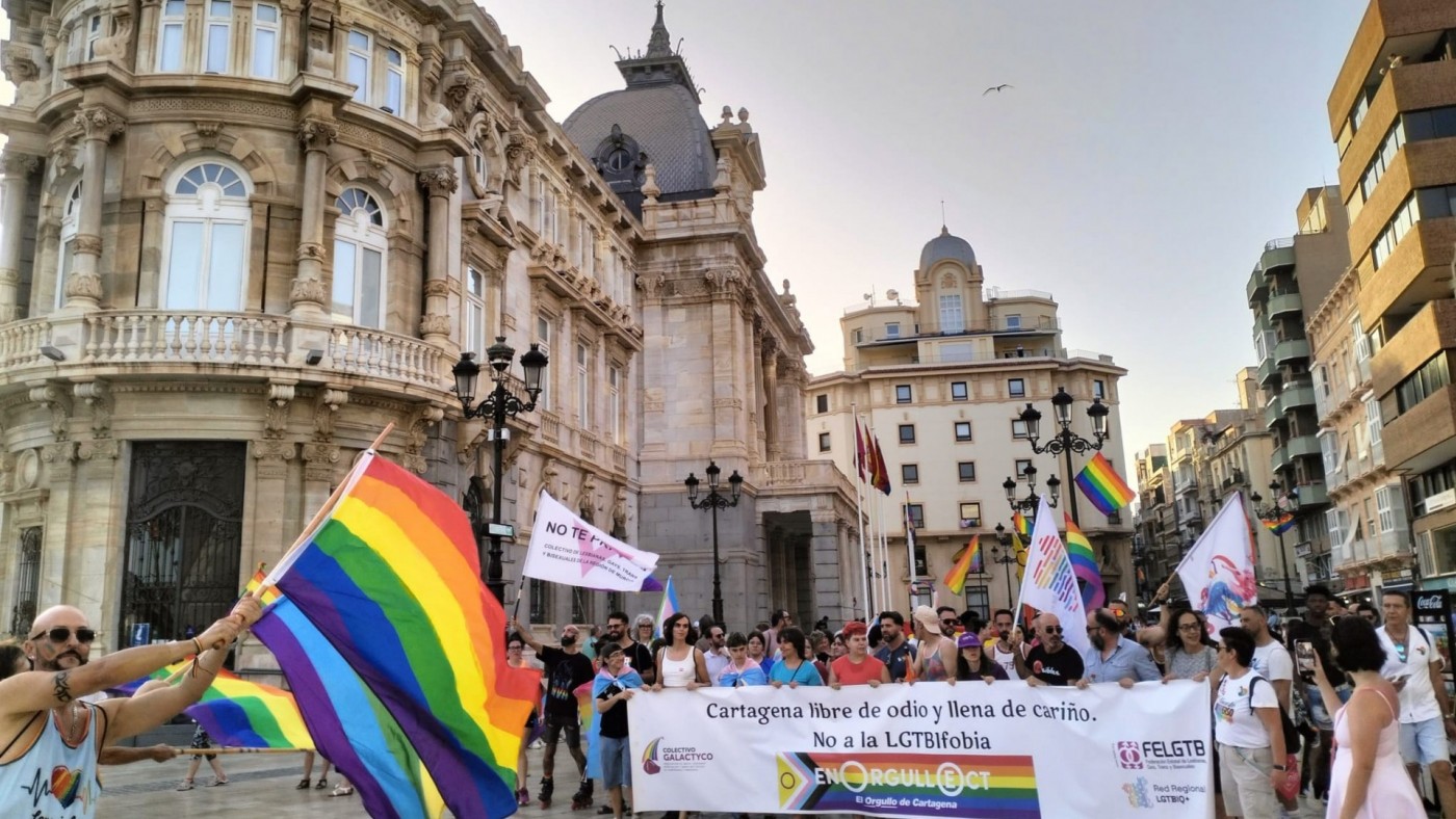 Desfile del Orgullo en Cartagena con tres mil personas según los organizadores