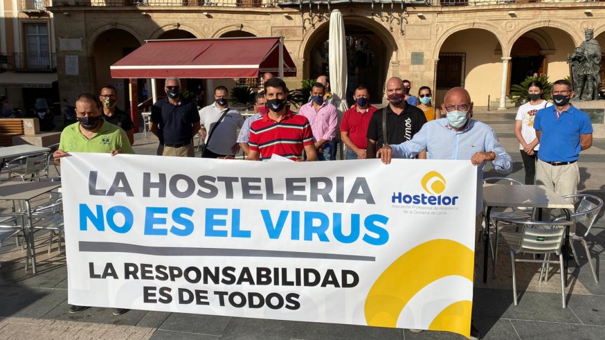 Manifestación de hosteleros en Lorca 