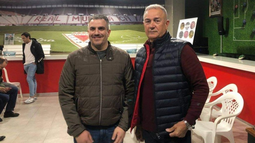 Salva Oliva: "Es un milagro que el Real Murcia esté vivo con la gente que pasó por aquí"