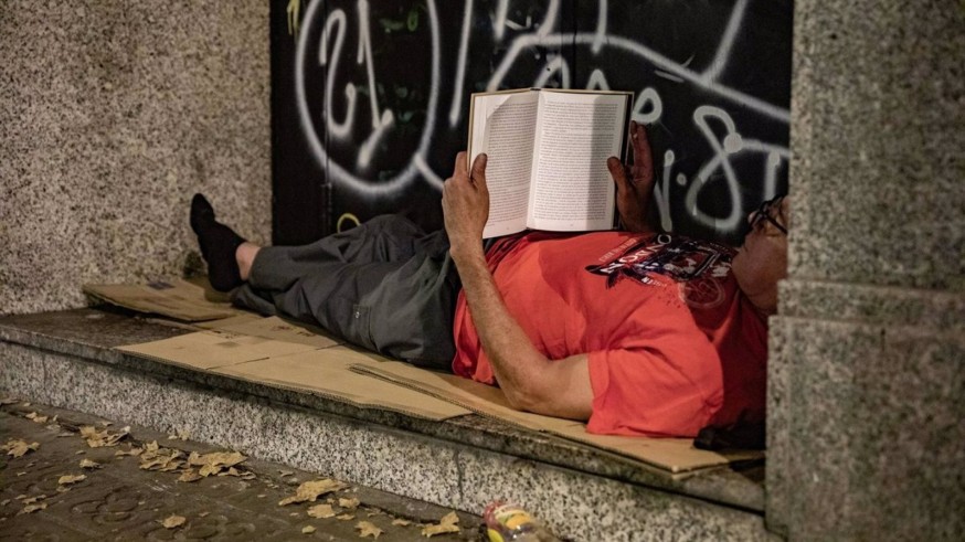 117 personas sin hogar reciben atenciones y bebidas contra el calor en Murcia