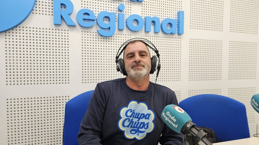 "Palomo cojo": los amores sin nombre llegan a la música tradicional con el Pantorrillas