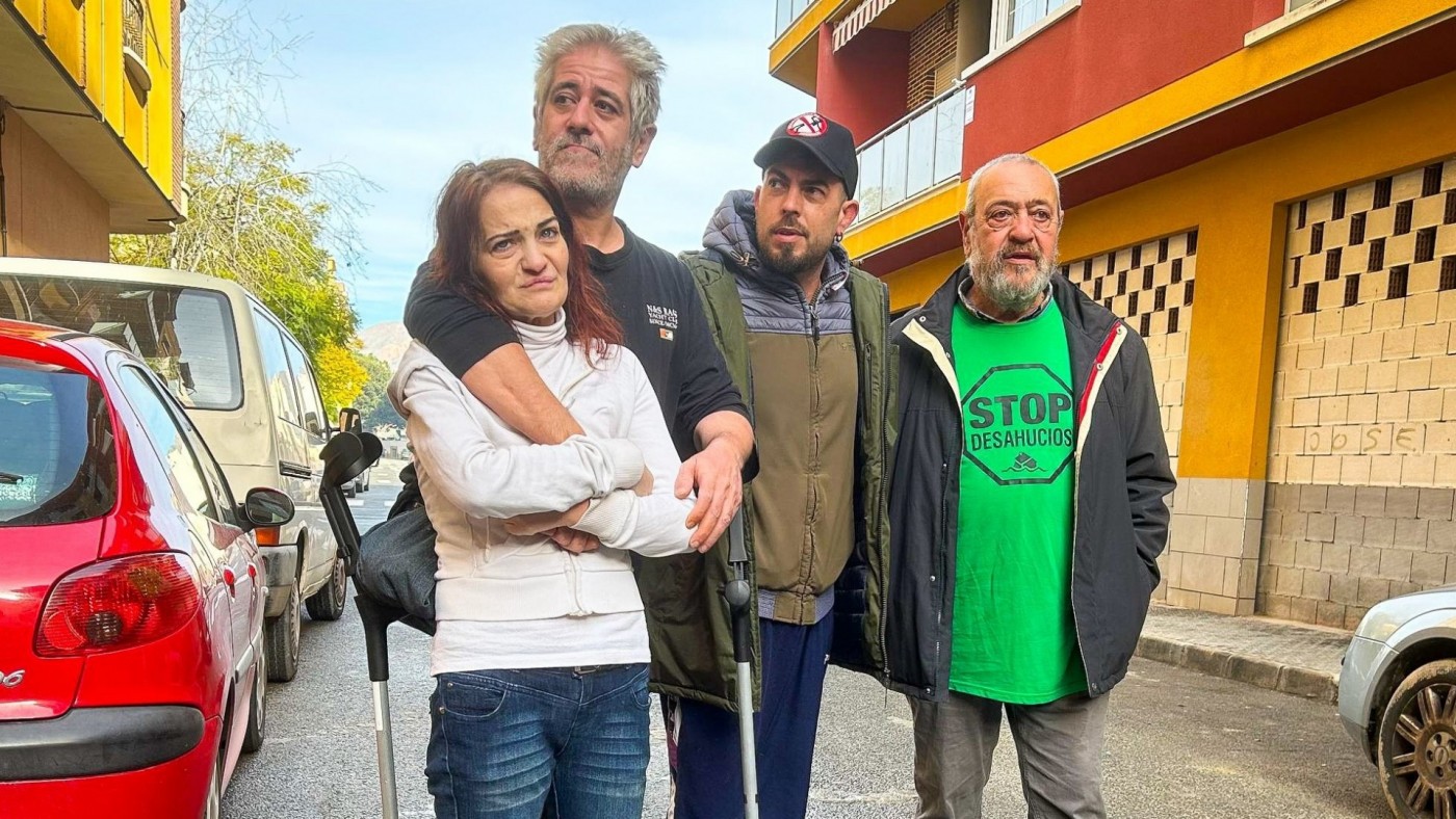 Suspendido el desahucio de una familia muy vulnerable en Beniel