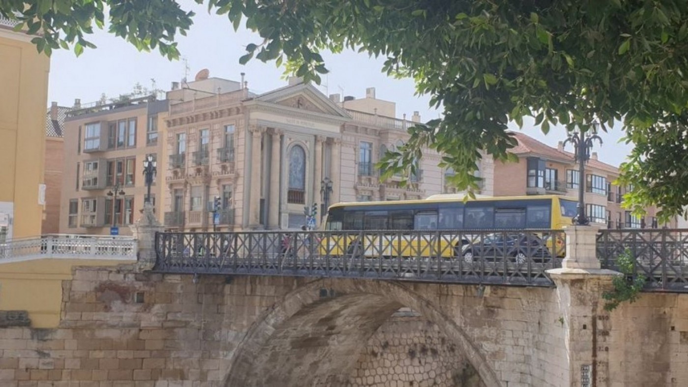 El puente de los Peligros se cerrará al tráfico el jueves por el plan de movilidad