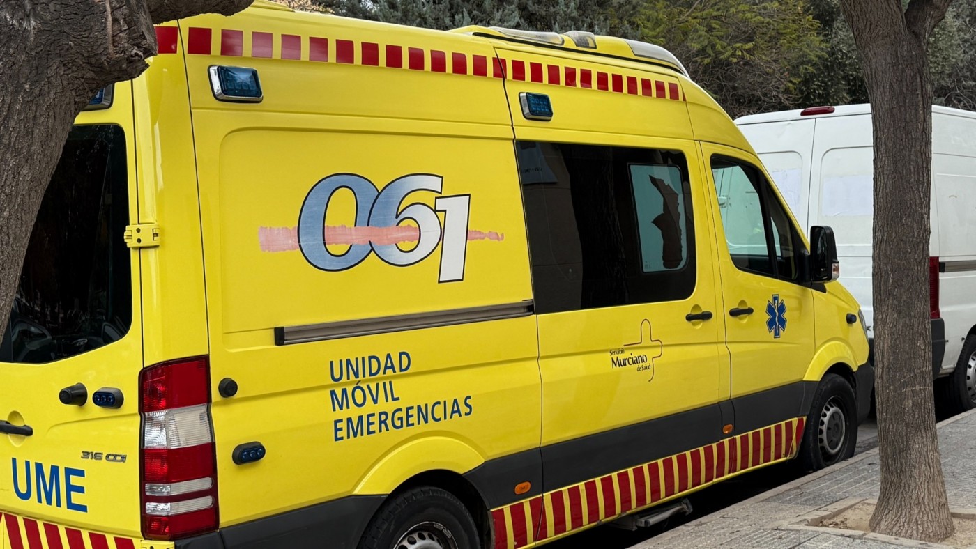 Muere un trabajador de 57 años aplastado por una plancha de hierro en Molina de Segura