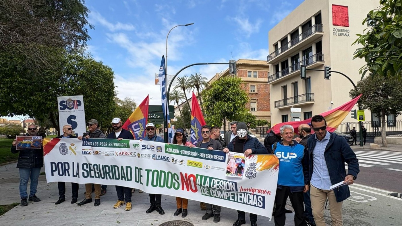 "El acuerdo con Junts encubre una expulsión de los agentes de Policía Nacional y Guardia Civil en Cataluña"