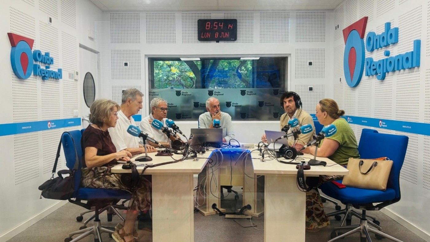 Isabel Zúnica, María Bolarín, Paco Valdés, Pepe Ruiz y Enrique Nieto analizan las noticias del día en Onda Regional