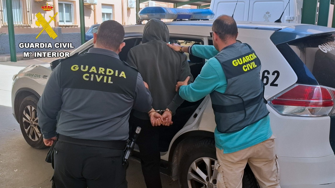 Detenidos siete jóvenes, entre ellos cinco menores, por robar en viviendas de Águilas