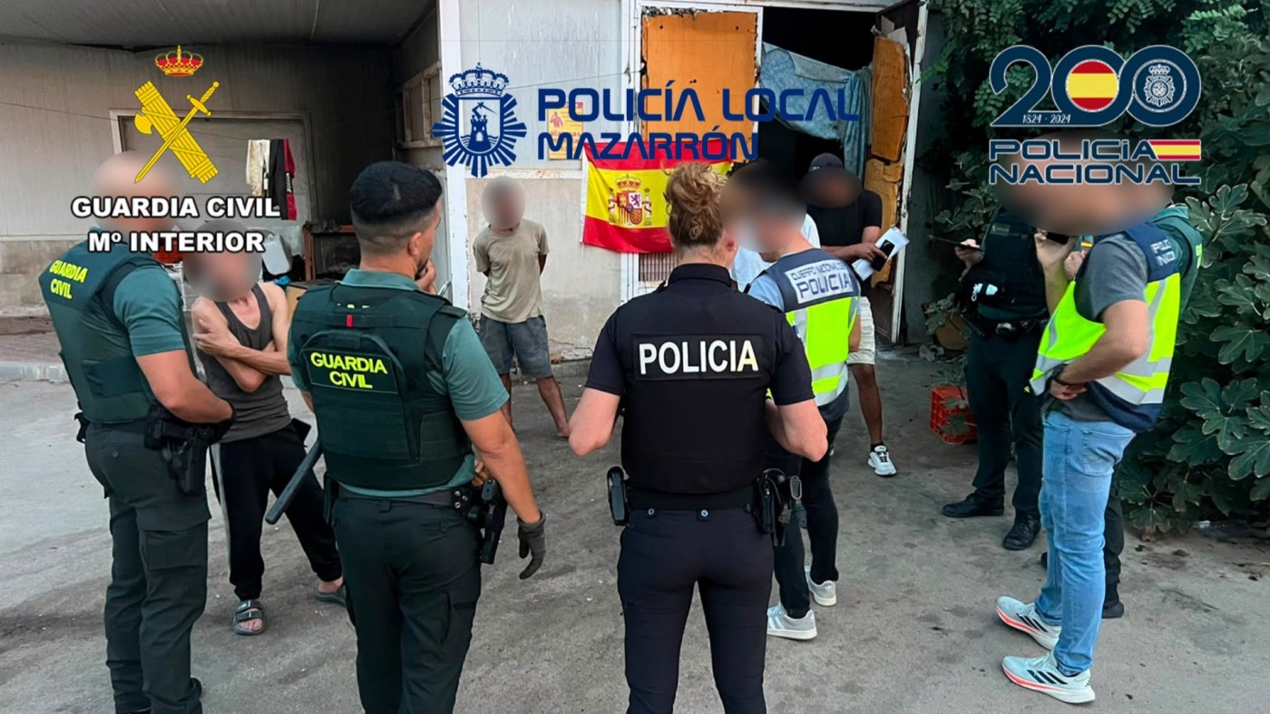 Seis detenidos en Mazarrón en un operativo policial contra las irregularidades en centros de trabajo y locales de ocio