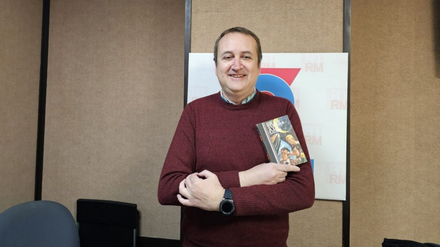 La ciencia en la literatura con Daniel Torregrosa: De la Tierra a la Luna