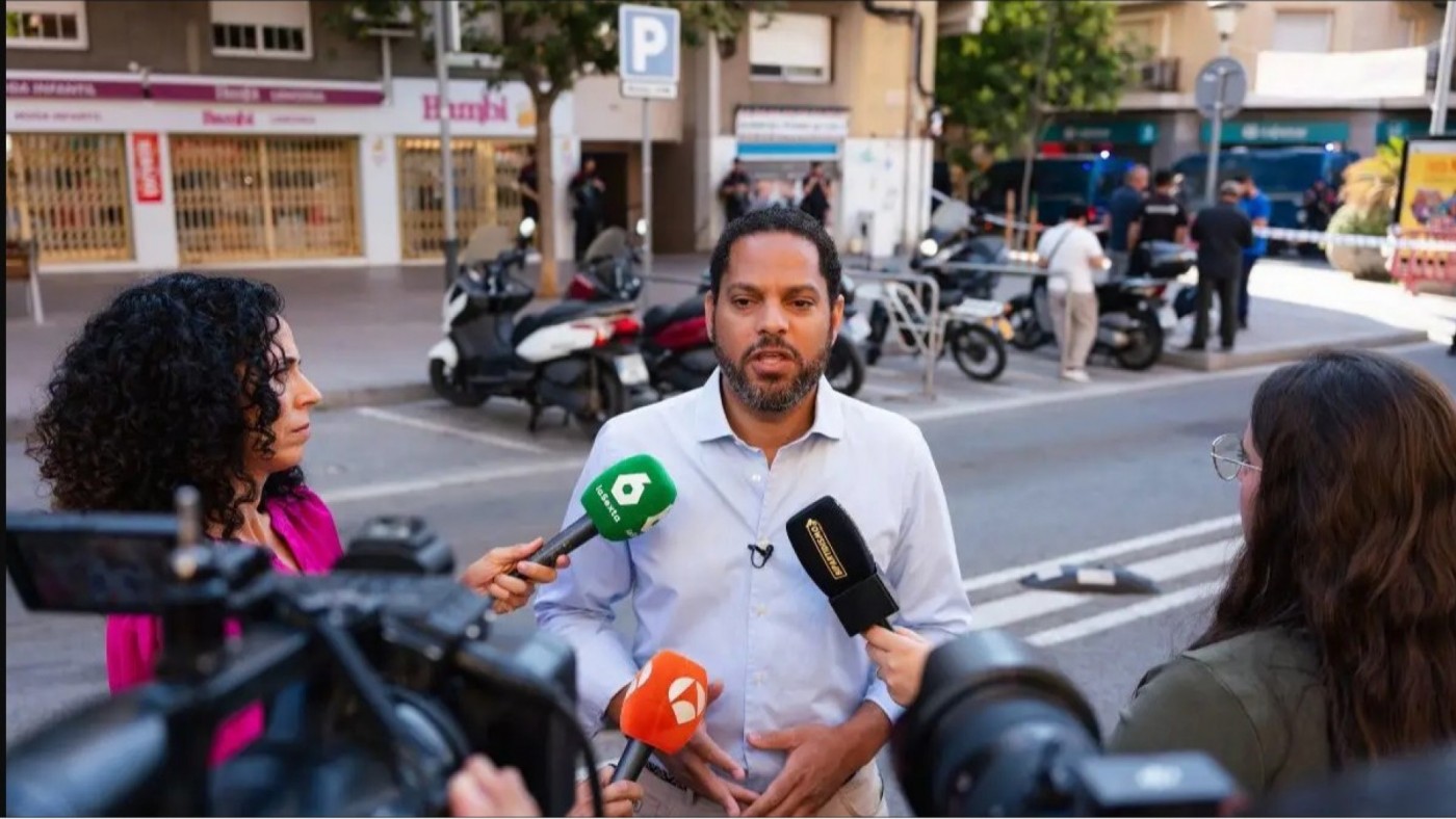 Garriga condiciona el apoyo de VOX a los presupuestos regionales a la aplicación de la "prioridad nacional"