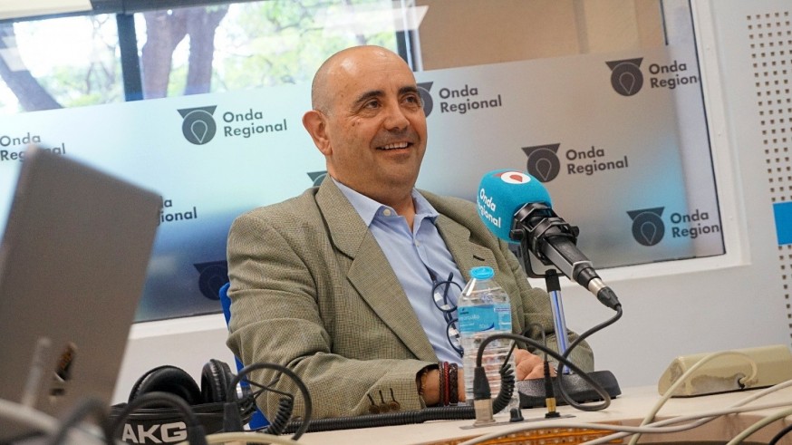 Agustín Ibáñez, el farmacéutico "rockero" que comercializa medicamentos por medio mundo y silencia los ronquidos