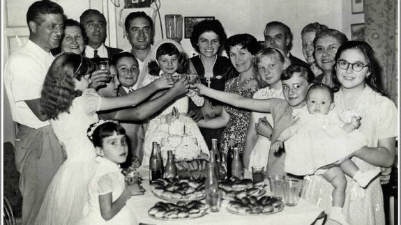 Celebración de primera comunión en los años 50