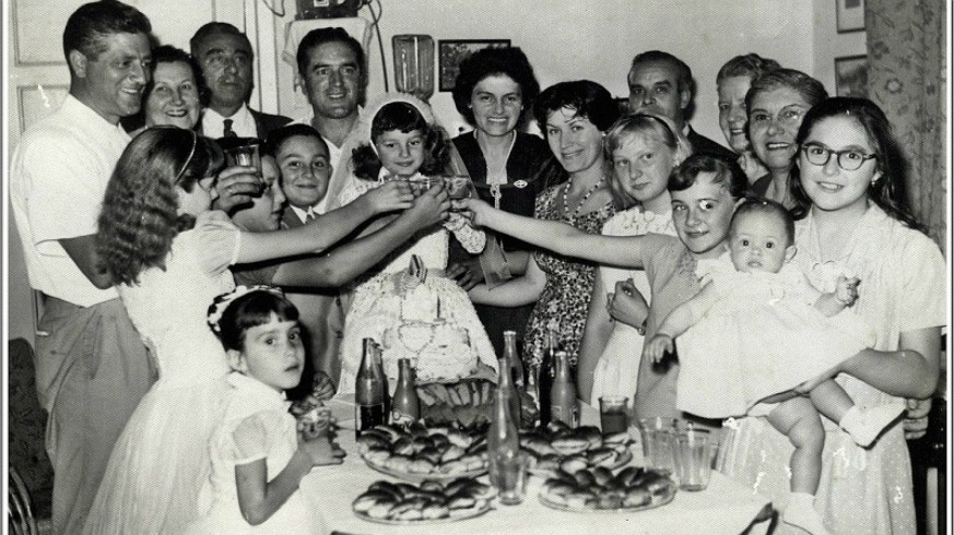 Celebración de primera comunión en los años 50