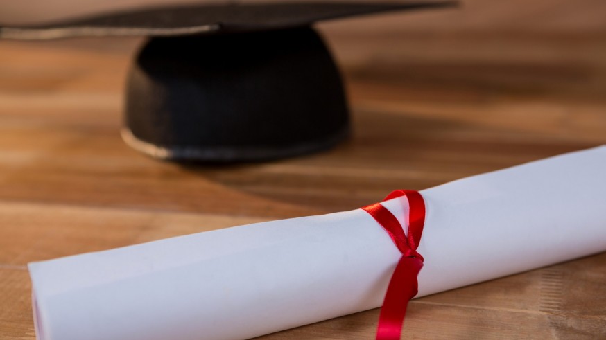 Transformando escuela. ¿Cambiamos la forma de convertirse en maestro?