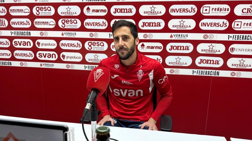 Moyita sobre la plantilla del Real Murcia: "Es de las mejores en la que he estado"