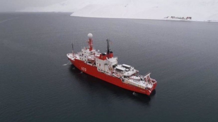 El Hespérides finaliza la campaña en la Antártida estudiando en el agua los contaminantes producidos por la actividad humana