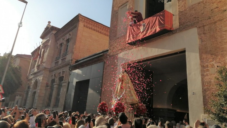 La 'Morenica' vuelve a su santuario tras dos años en la Catedral de Murcia