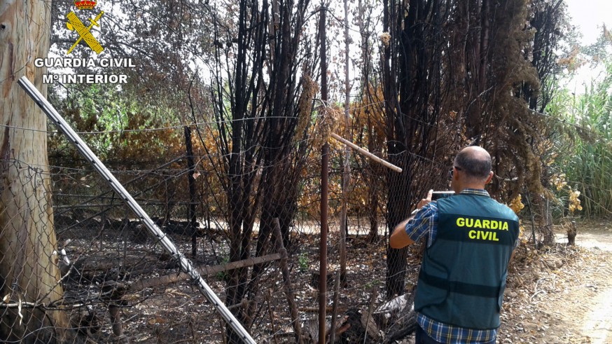 Guardia Civil recabando pruebas de uno de los incendios