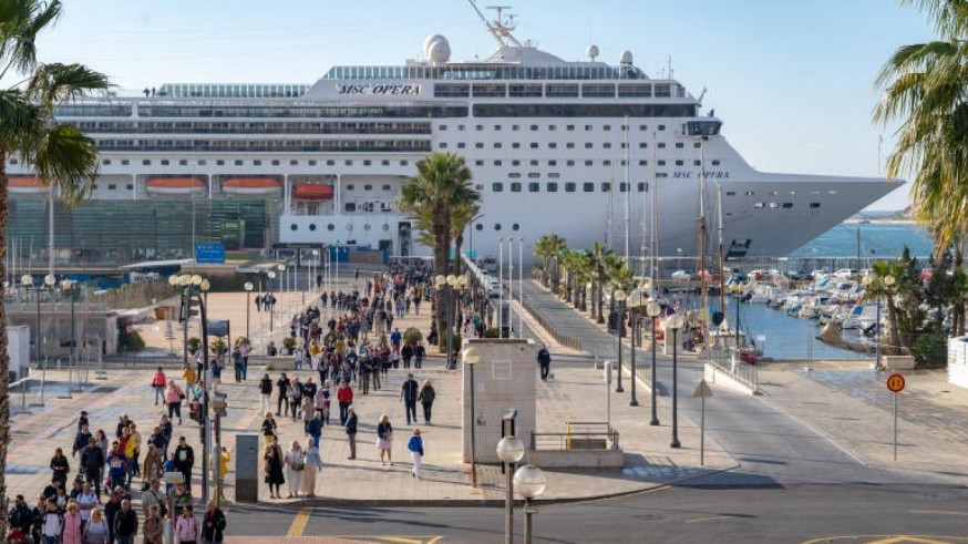 A bordo: el puerto de Cartagena como puerta de entrada al turismo