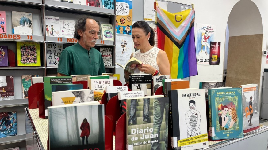 Cieza. Orgullo LGTBIQ+ en la Biblioteca Padre Salmerón