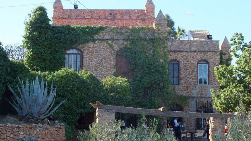 Fachada del restaurante 'Castillo del Pinar'