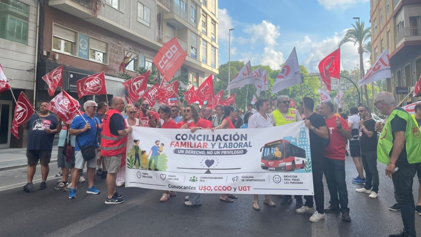 Los trabajadores del transporte público salen de nuevo a la calle para exigir conciliación y mejoras laborales
