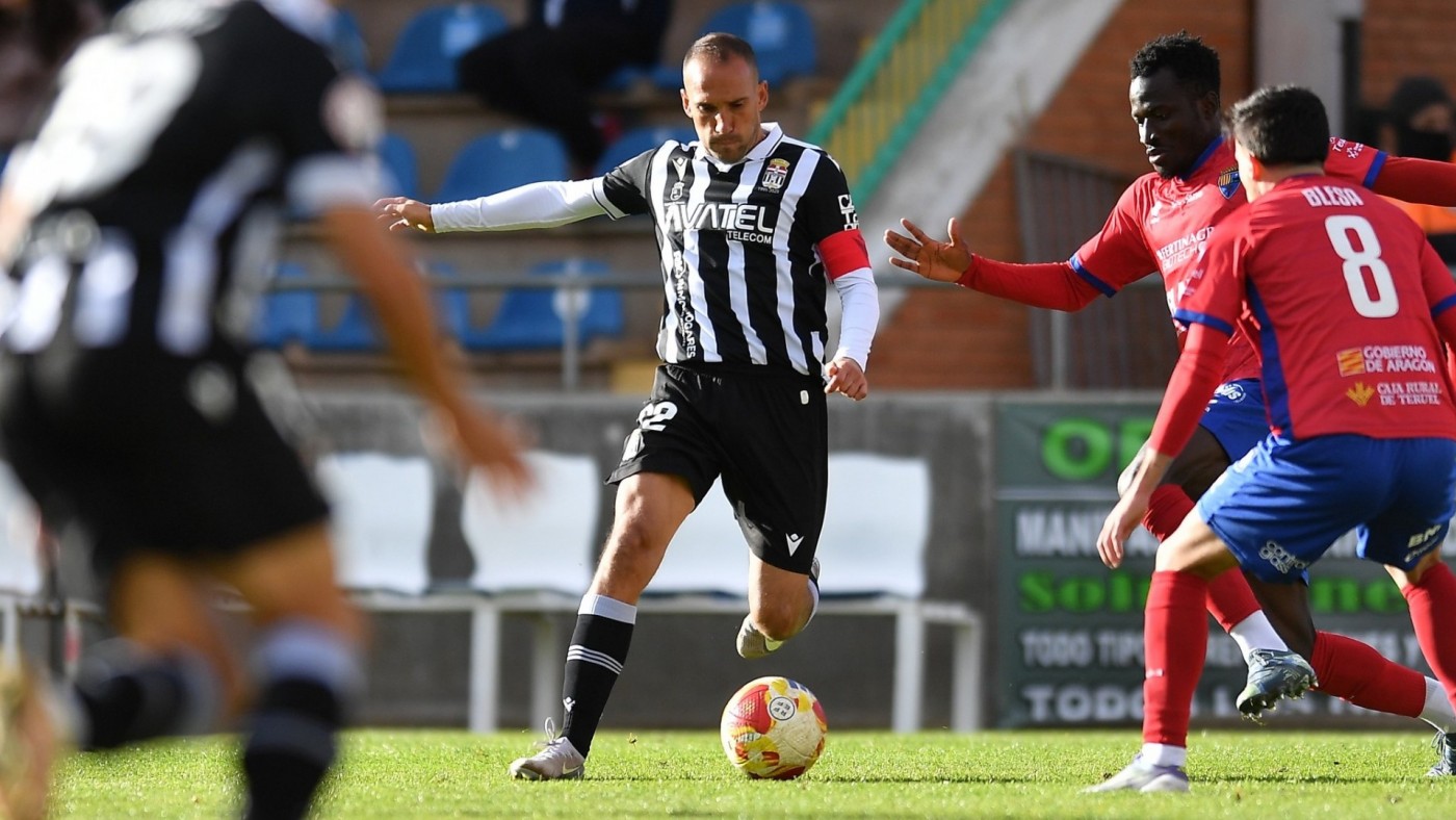 Nacho Martínez: "Ojalá reenganchar todo y devolver al Cartagena a Segunda"
