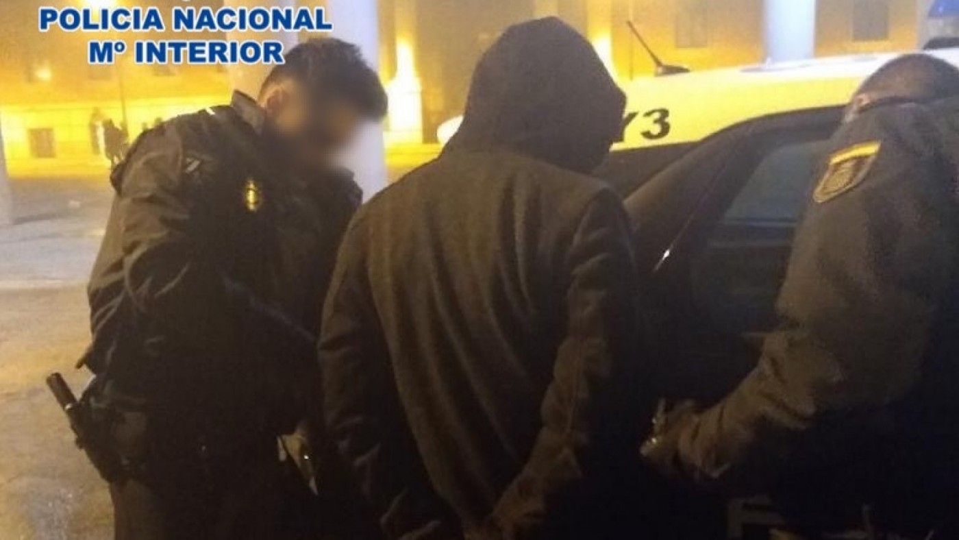 Detenidos tres hombres en Murcia cuando intentaban robar dentro de un bar