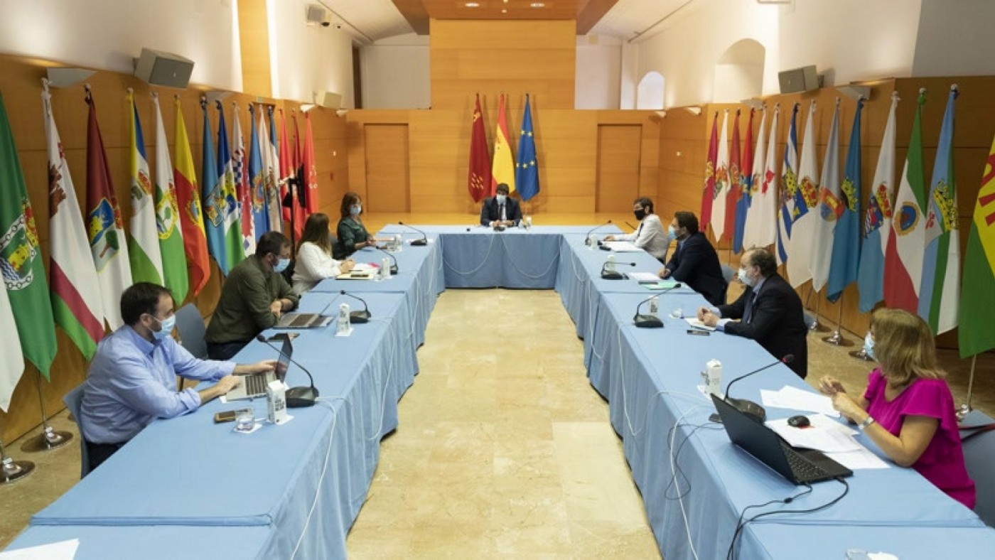 Reunión de la Comisión de seguimiento Covid en San Esteban